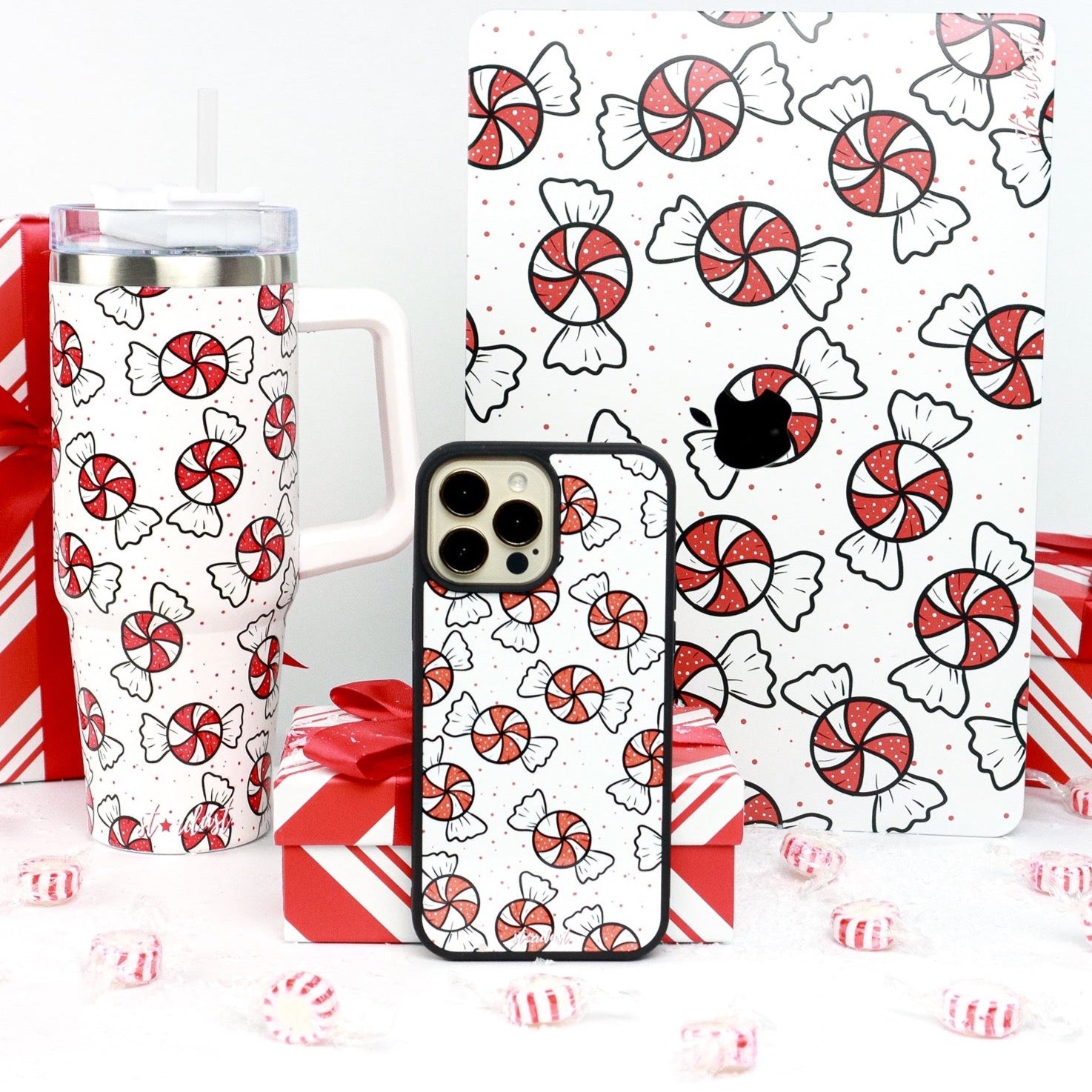 Peppermint 30oz Tumbler with Handle