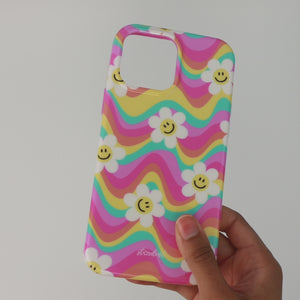 Wavy Daisy MagSafe iPhone Case